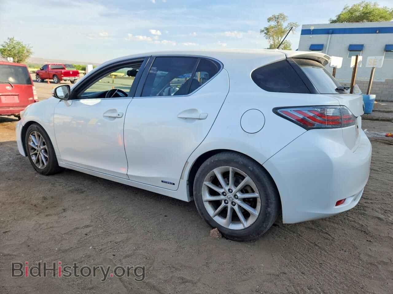 2011 LEXUS CT 200 - VIN: JTHKD5BH7B2031877 - Photo 2