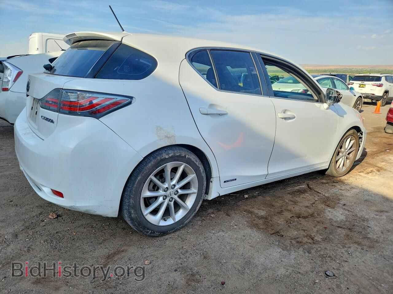 2011 LEXUS CT 200 - VIN: JTHKD5BH7B2031877 - Photo 3