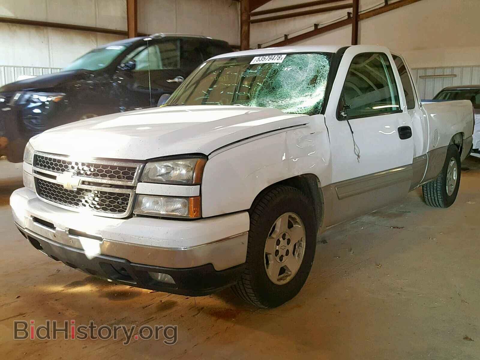 2006 CHEVROLET SILVERADO - VIN: 1GCEC19Z26Z242121 - Photo 2