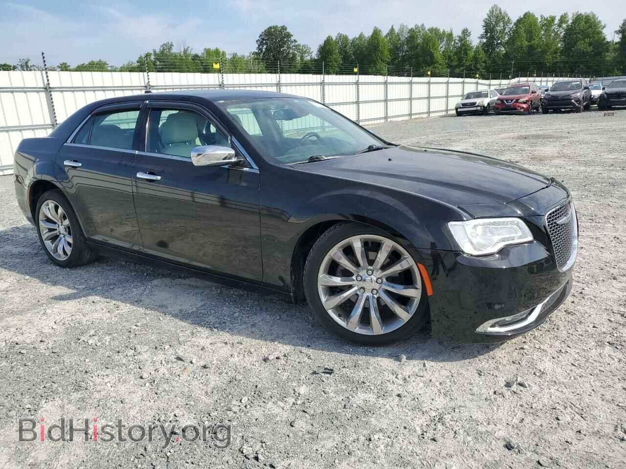 2019 CHRYSLER 300 - VIN: 2C3CCAEG0KH689699 - Фото 4