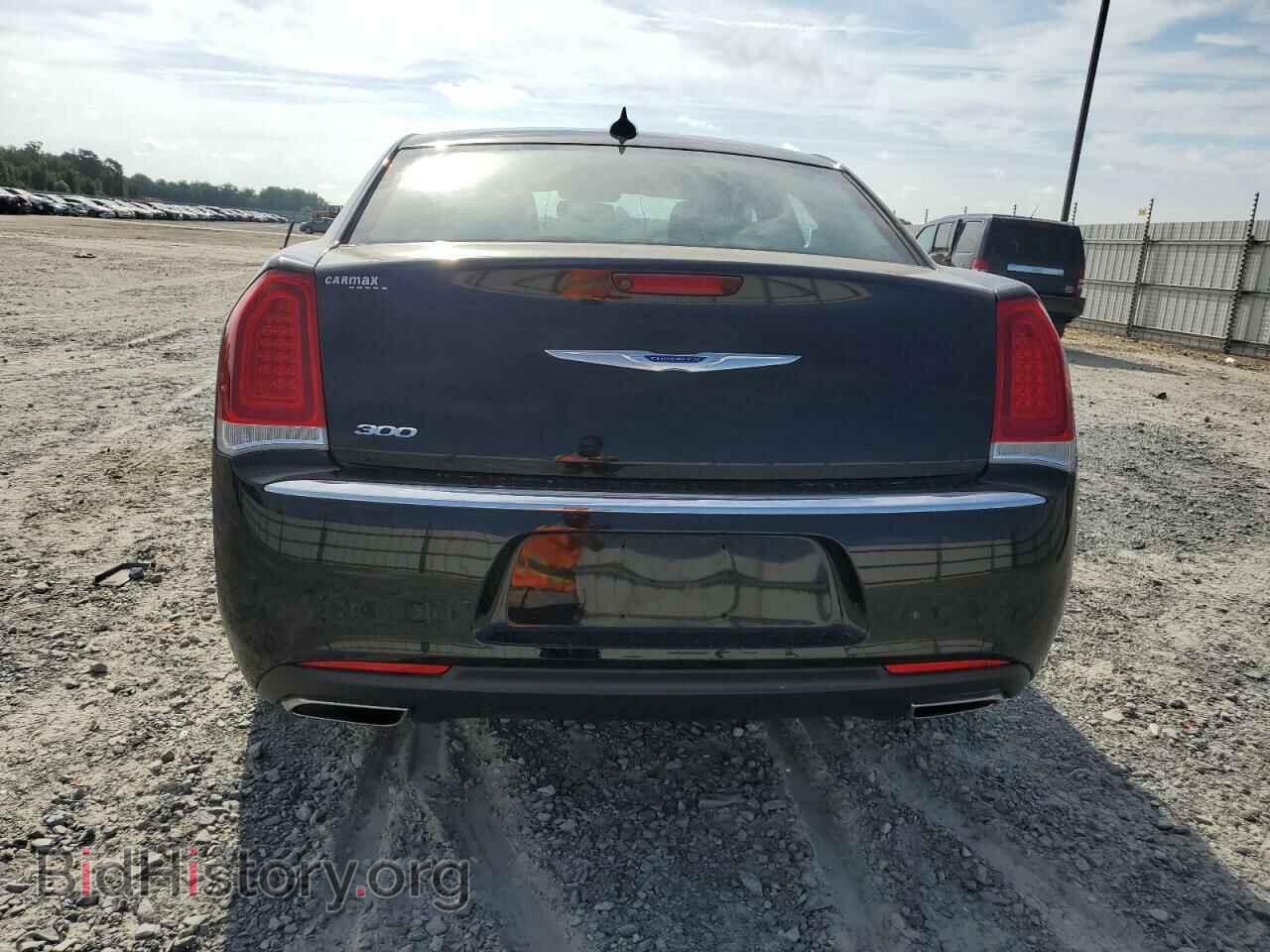 2019 CHRYSLER 300 - VIN: 2C3CCAEG0KH689699 - Фото 6