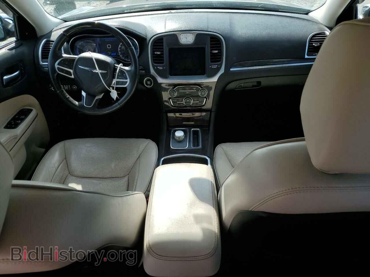 2019 CHRYSLER 300 - VIN: 2C3CCAEG0KH689699 - Фото 8