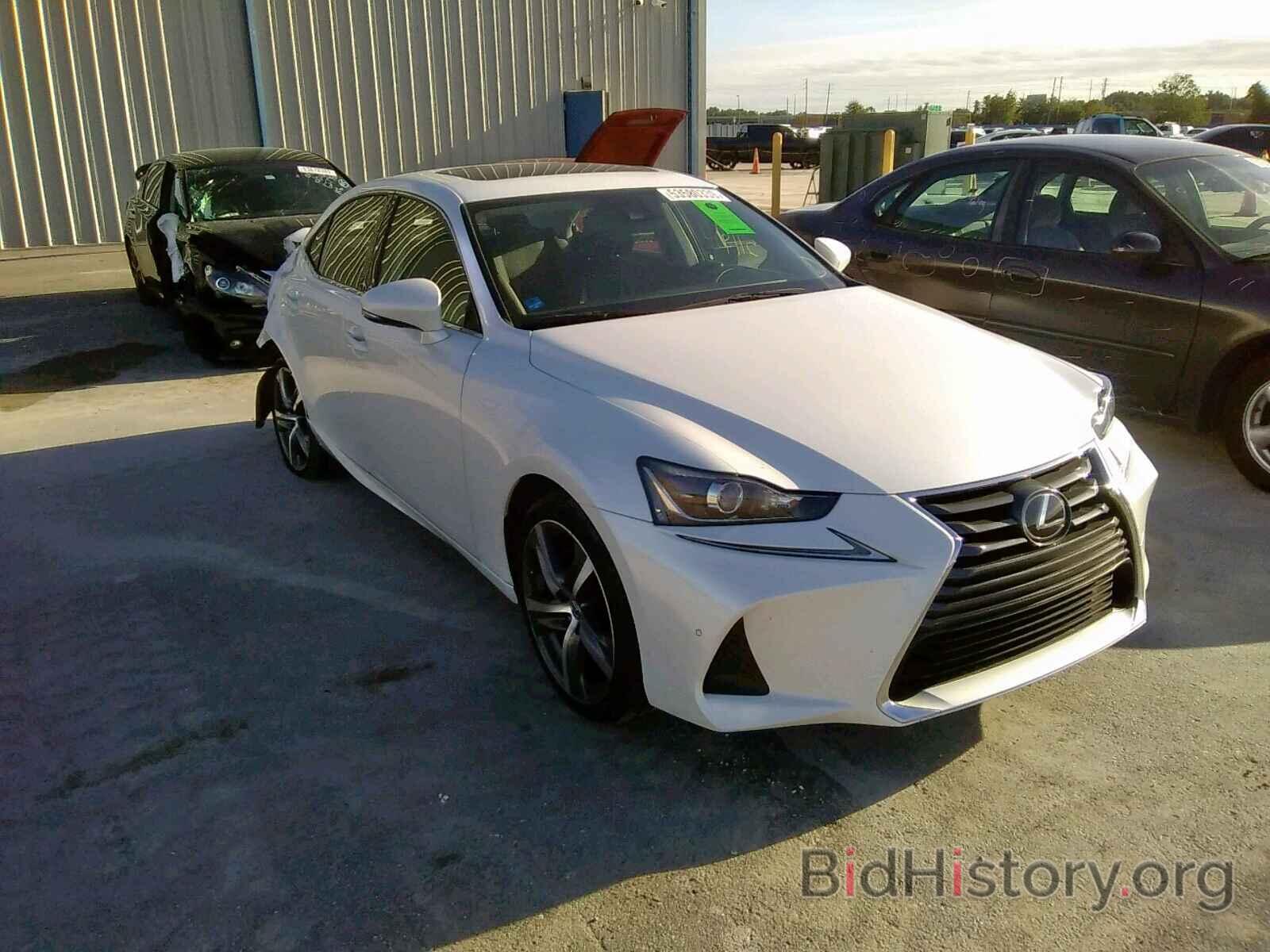 Photo JTHBA1D23H5060777 - LEXUS IS 2017