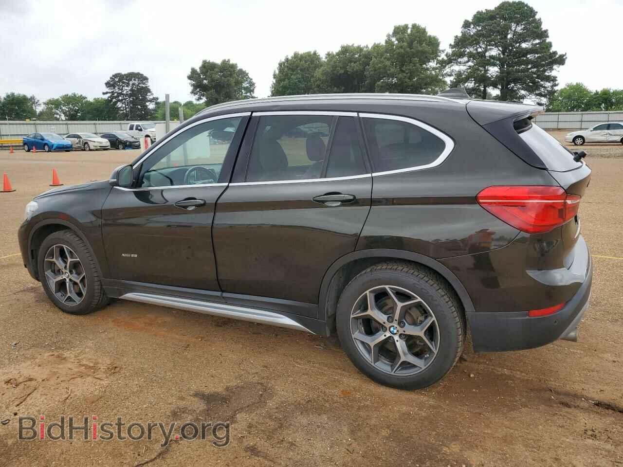 2017 BMW X1 - VIN: WBXHT3C38H5F80314 - Фото 2