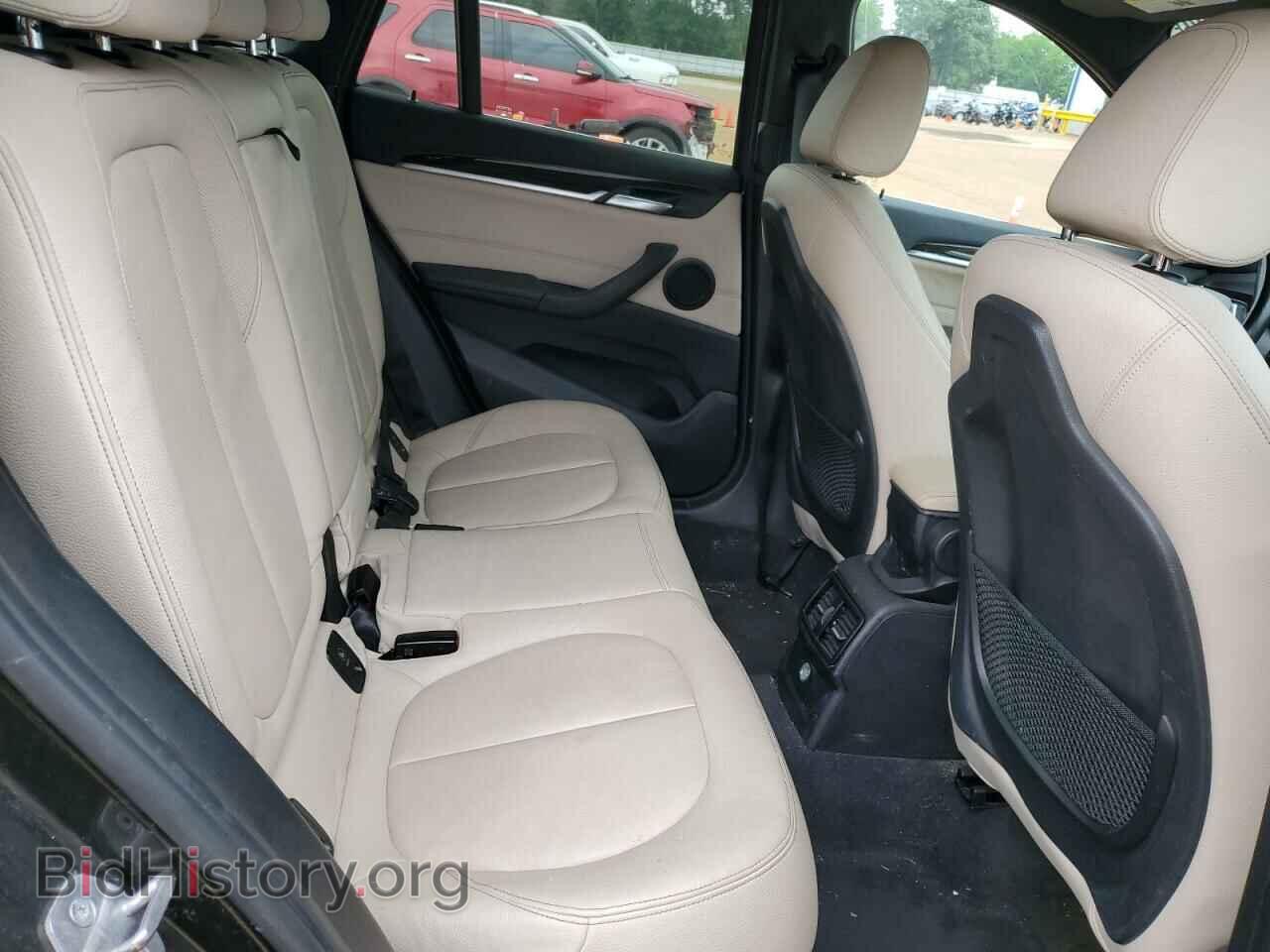 2017 BMW X1 - VIN: WBXHT3C38H5F80314 - Фото 11