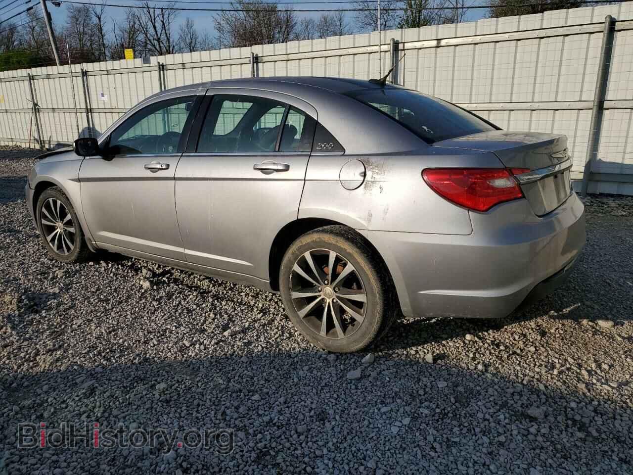 2013 CHRYSLER 200 - VIN: 1C3CCBBG7DN766198 - Фото 2