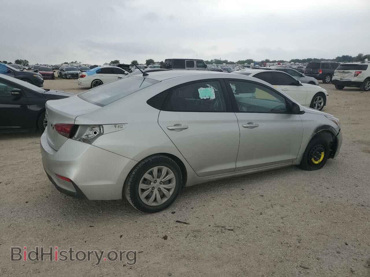 2019 HYUNDAI ACCENT - VIN: 3KPC24A32KE068415 - Фото 3