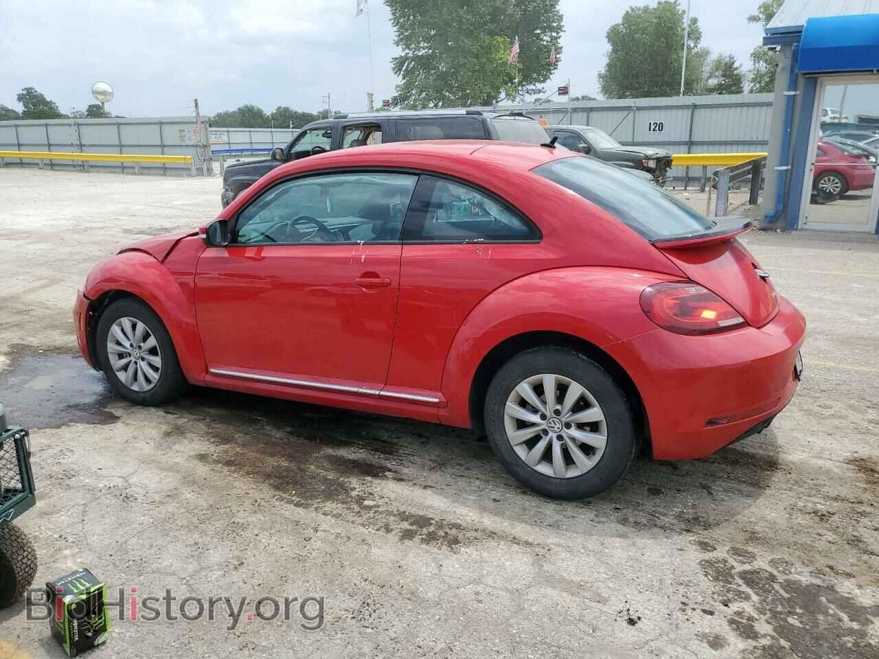 2019 VOLKSWAGEN BEETLE - VIN: 3VWFD7AT1KM708271 - Фото 2