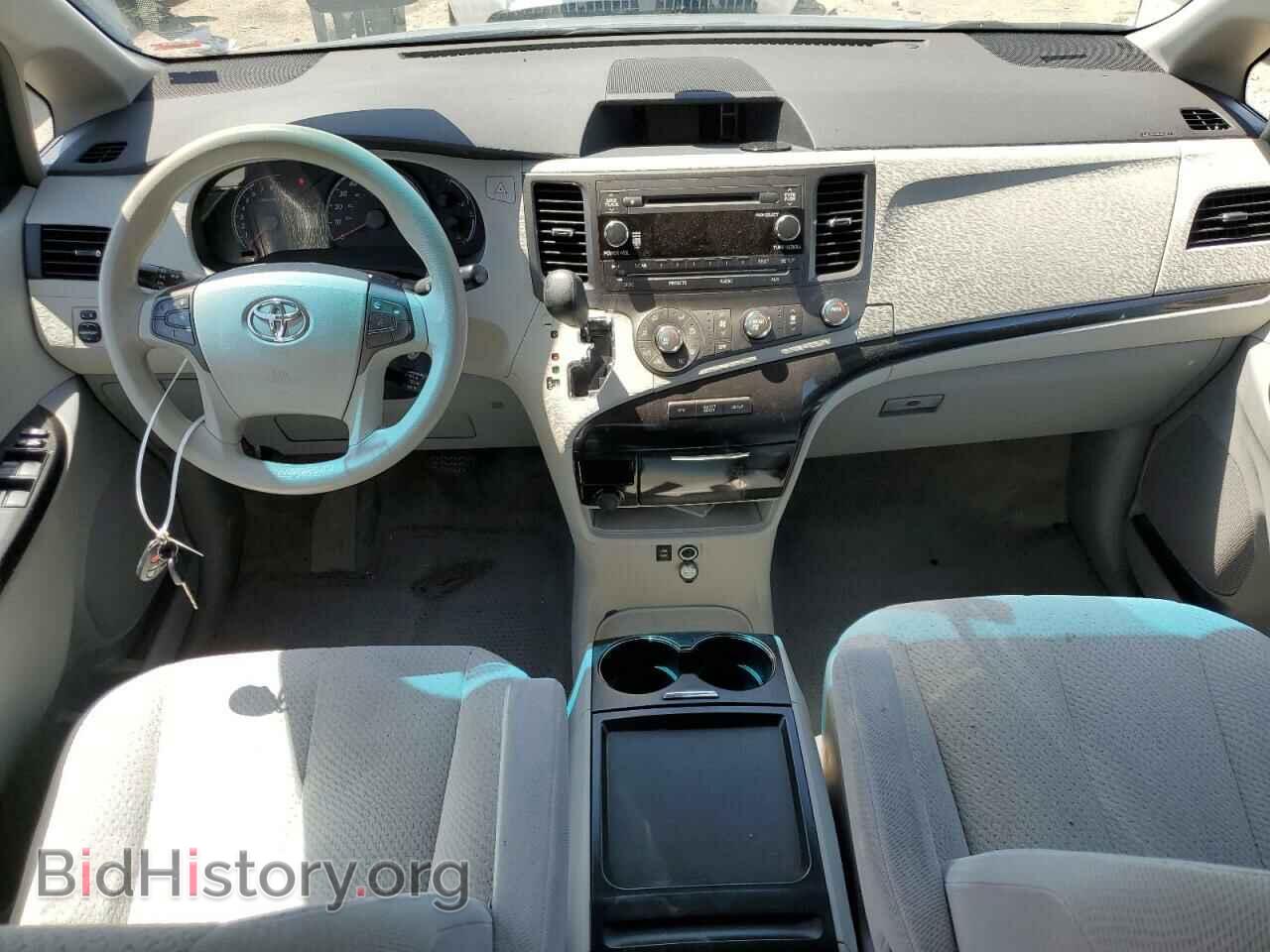 2011 TOYOTA All Models - VIN: 5TDKK3DC3BS045667 - Фото 8