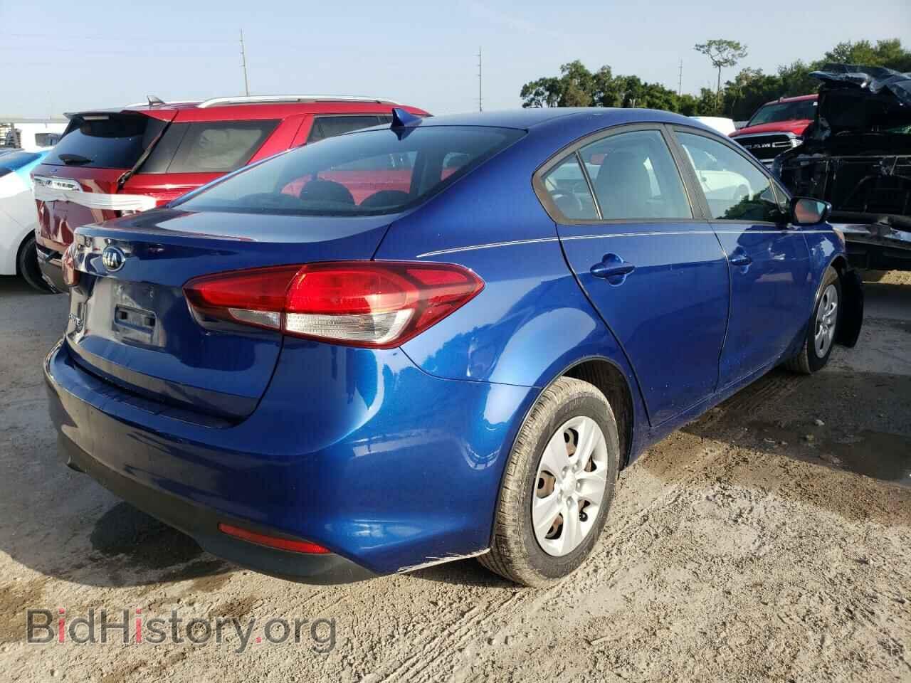 2017 KIA FORTE - VIN: 3KPFK4A78HE039669 - Фото 4