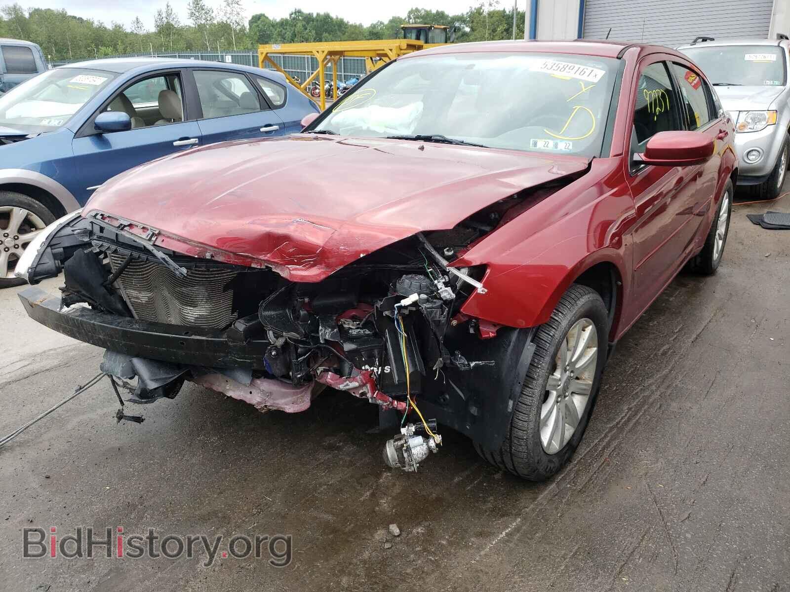 2013 CHRYSLER 200 - VIN: 1C3CCBBB6DN732919 - Фото 2