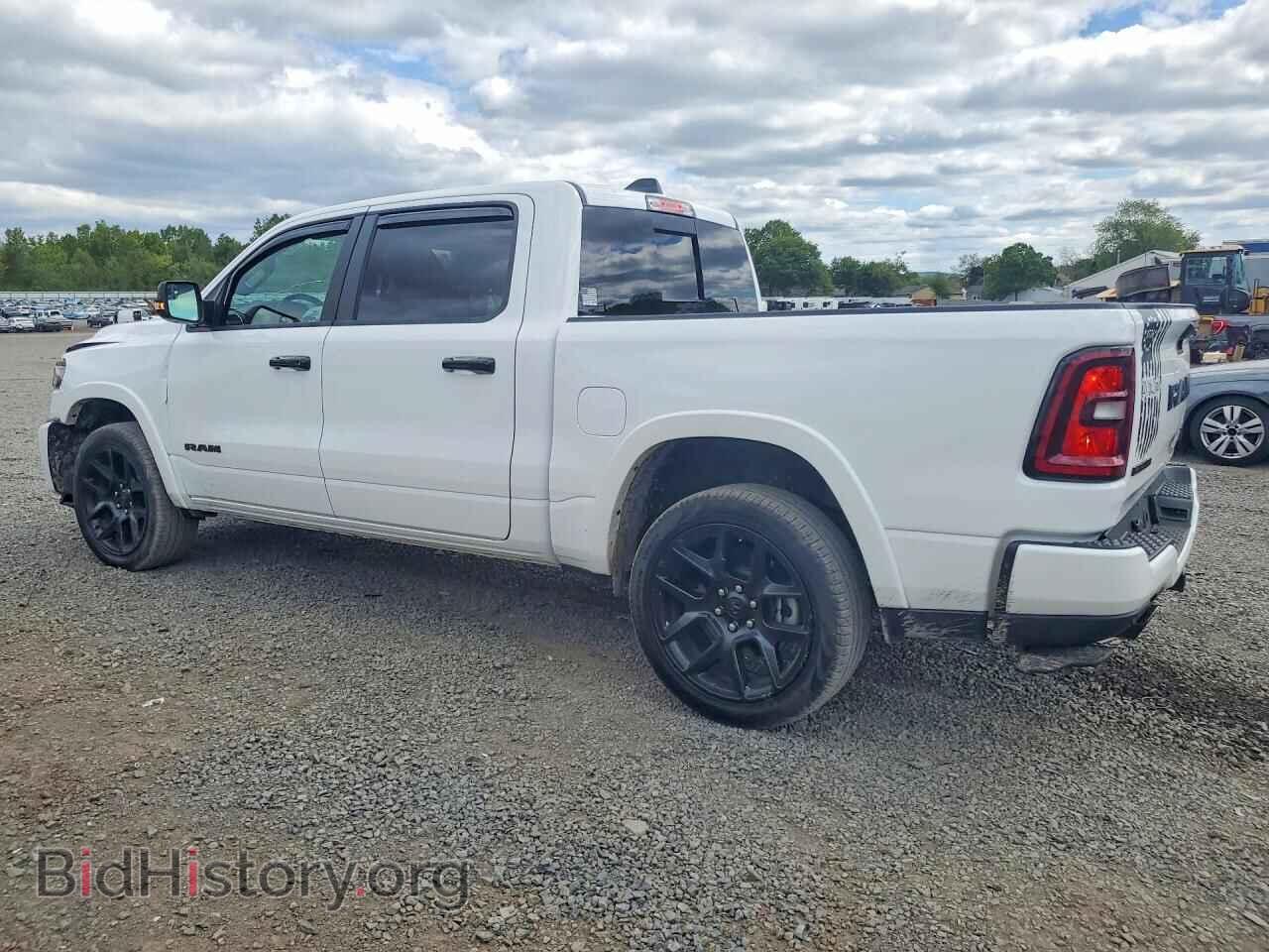 2025 RAM 1500 - VIN: 1C6SRFJP1SN693655 - Photo 2