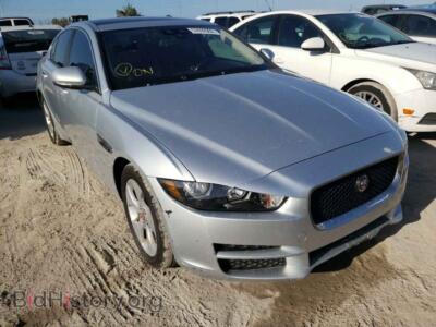 2018 Jaguar XE, silver — VIN SAJAR4FX6JCP23181, Copart