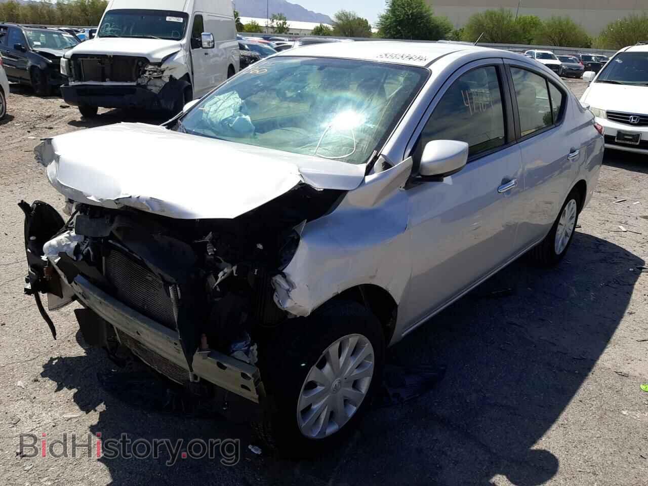 2019 NISSAN VERSA - VIN: 3N1CN7AP3KL878372 - Photo 2