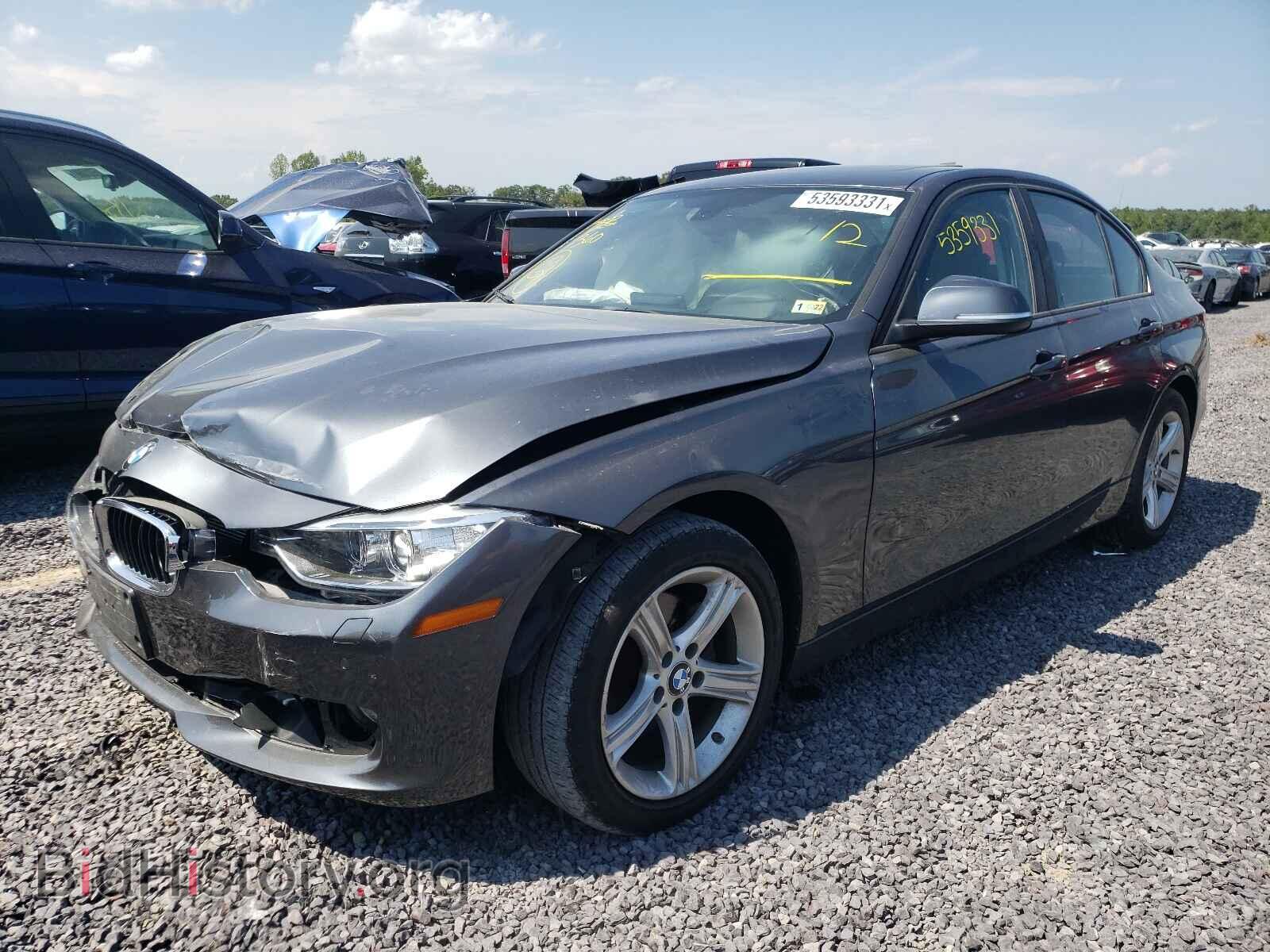 2013 BMW 3 SERIES - VIN: WBA3B3C50DF543736 - Photo 2