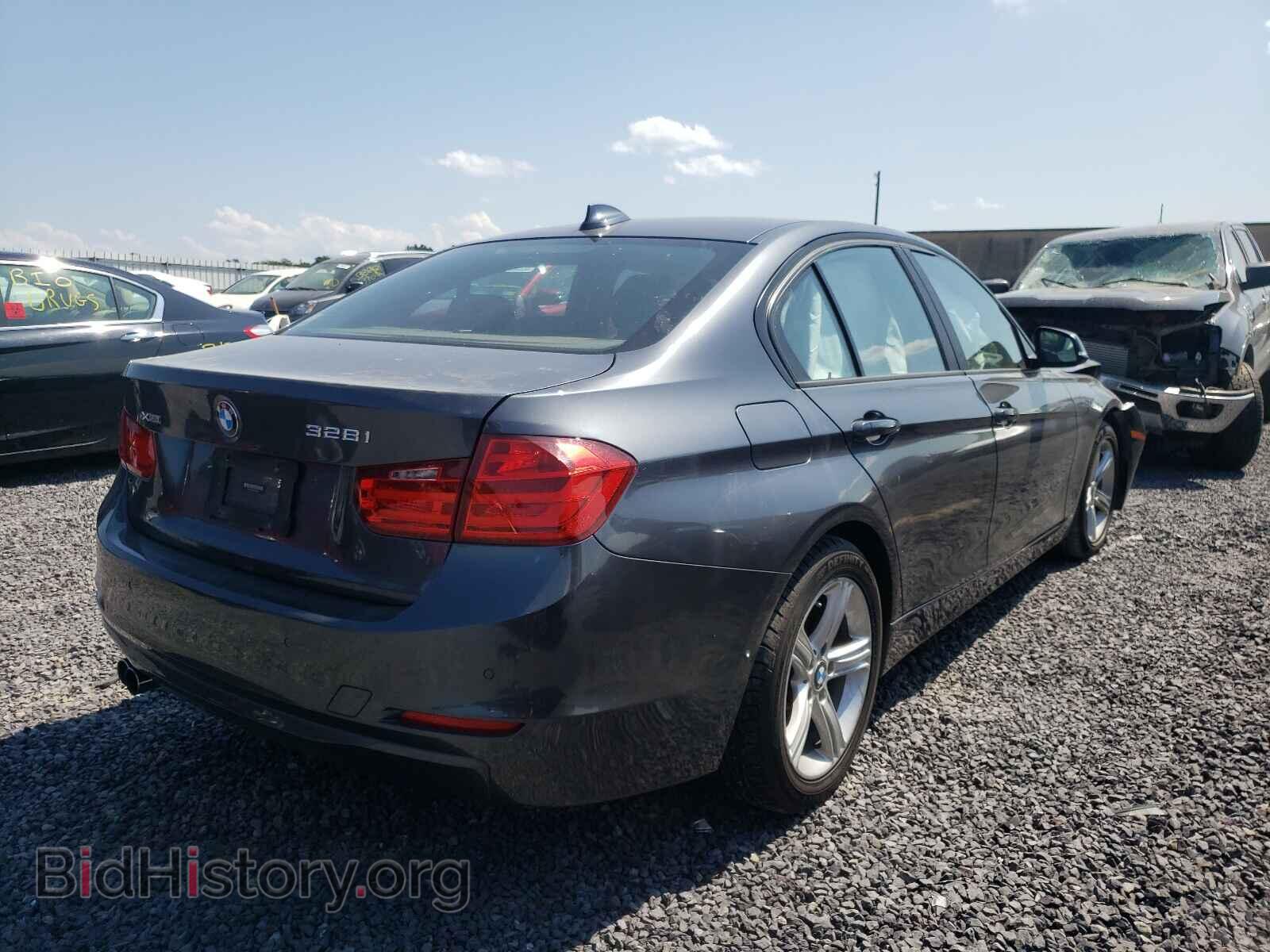 2013 BMW 3 SERIES - VIN: WBA3B3C50DF543736 - Photo 4