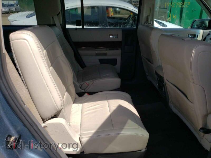 2010 Ford FLEX (VIN 2FMGK5CC5ABA46611) — photo 6 of 10
