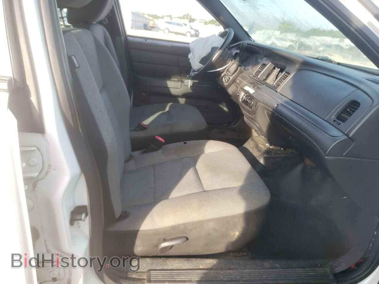 2011 FORD CROWN VIC - VIN: 2FABP7BV9BX172995 - Фото 5