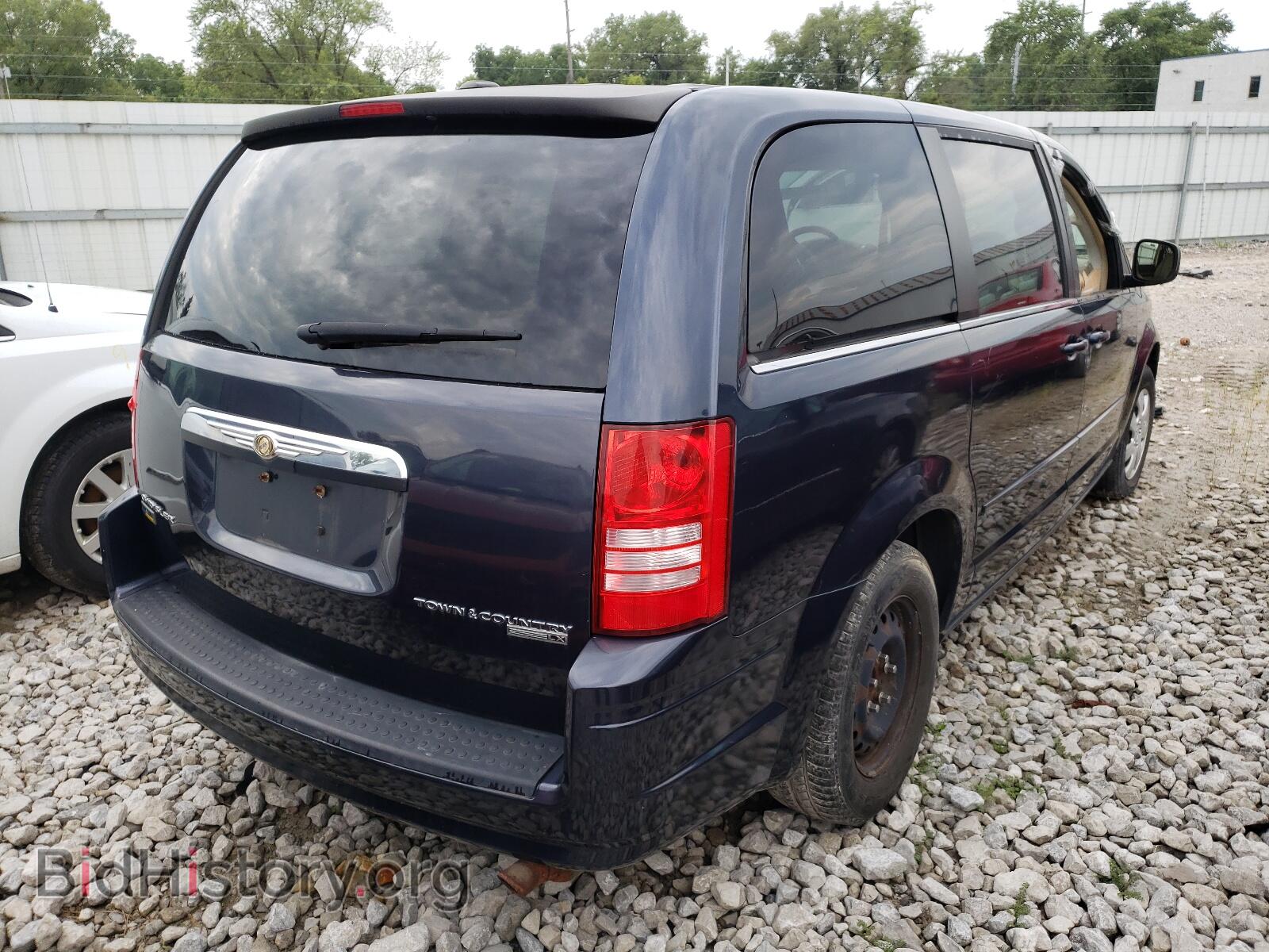 2009 CHRYSLER MINIVAN - VIN: 2A8HR44E49R542543 - Фото 4
