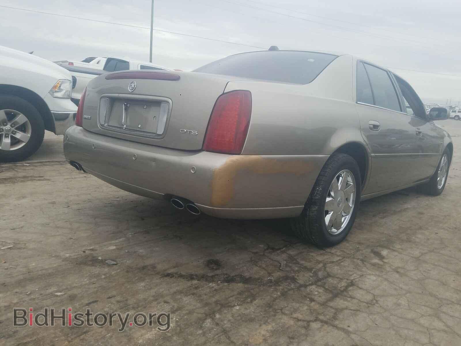 2004 CADILLAC DEVILLE - VIN: 1G6KF57904U197018 - Photo 4