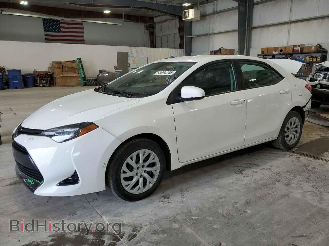 Фотография 5YFBURHE2JP854481 - TOYOTA COROLLA 2018