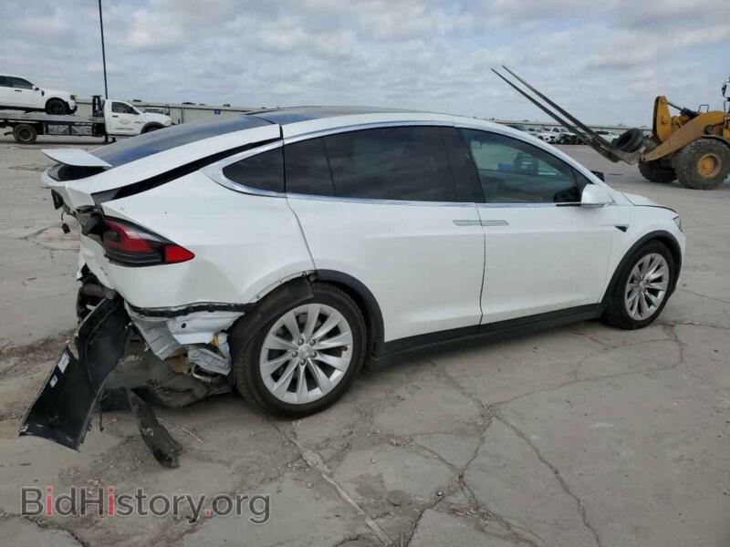 2020 Tesla MODEL X (VIN 5YJXCBE24LF253100) — фото 3 из 13