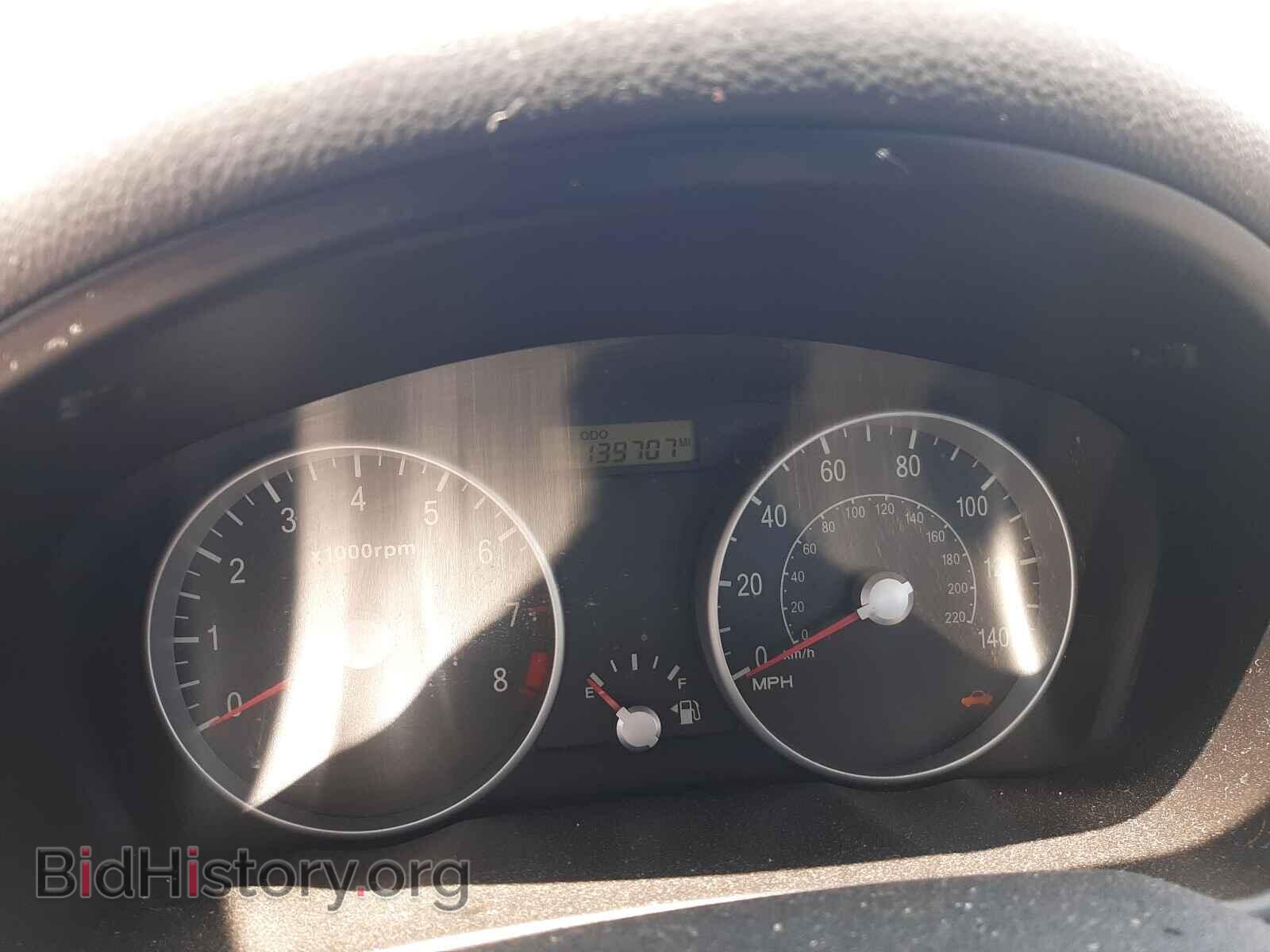 2007 HYUNDAI ACCENT - VIN: KMHCM36CX7U046700 - Фото 8