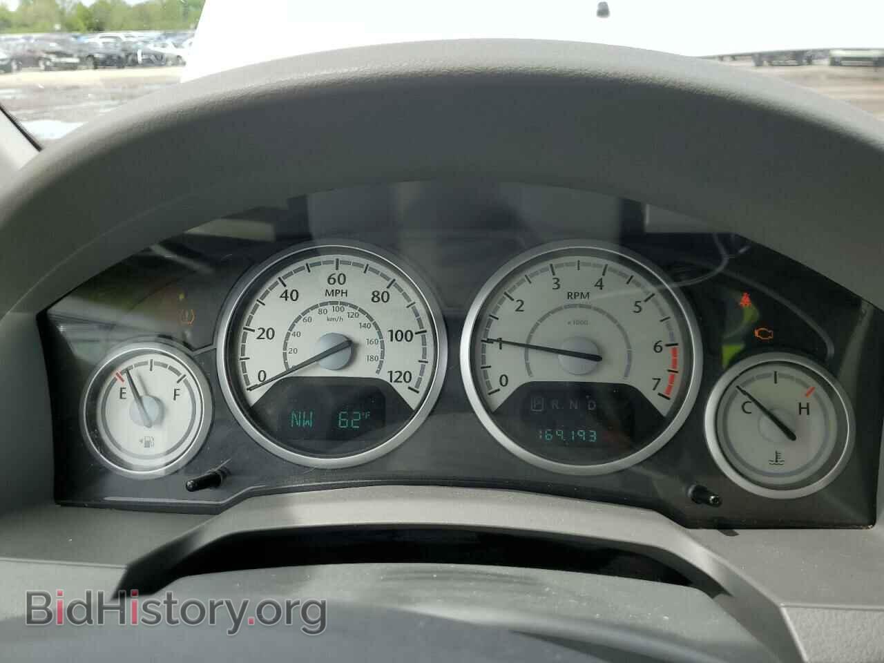 2009 CHRYSLER MINIVAN - VIN: 2A8HR44EX9R656837 - Фото 9