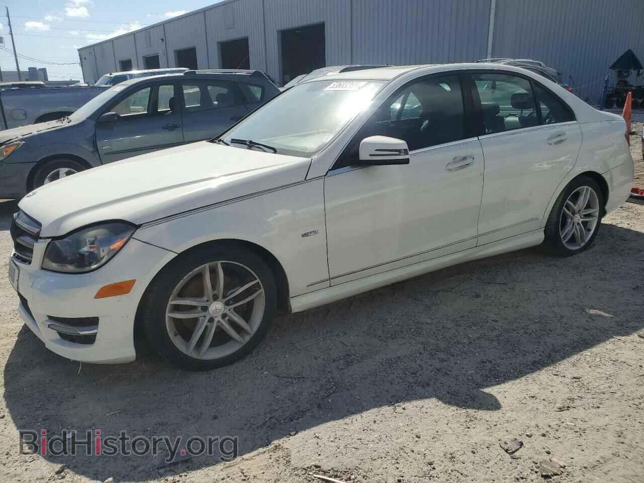 Photo WDDGF4HB5CR213347 - MERCEDES-BENZ C-CLASS 2012
