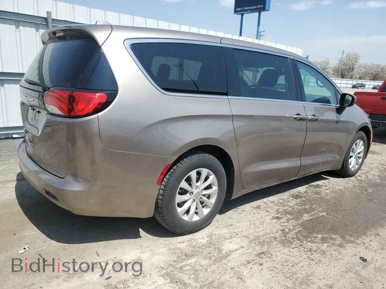2017 CHRYSLER PACIFICA - VIN: 2C4RC1DG7HR550700 - Фото 3