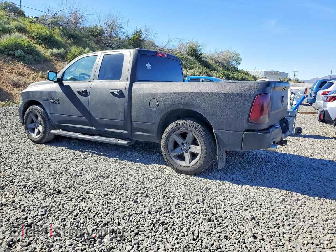 2017 RAM 1500 - VIN: 1C6RR7FT5HS669332 - Фото 2