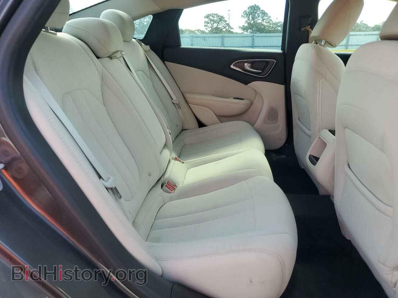 2016 CHRYSLER 200 - VIN: 1C3CCCAB0GN108027 - Фото 10