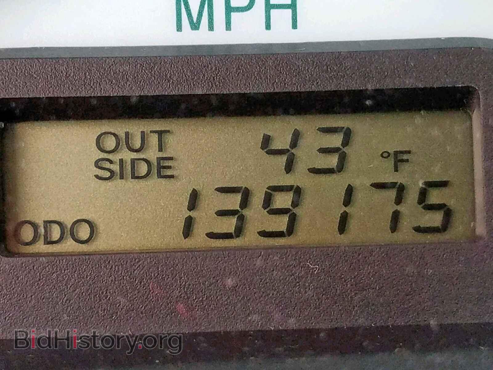2003 TOYOTA COROLLA - VIN: JTDBR32EX30009558 - Photo 8