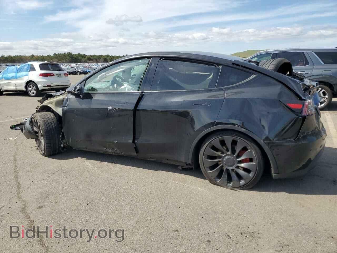 2023 TESLA MODEL Y - VIN: 7SAYGDEFXPF751110 - Фото 2