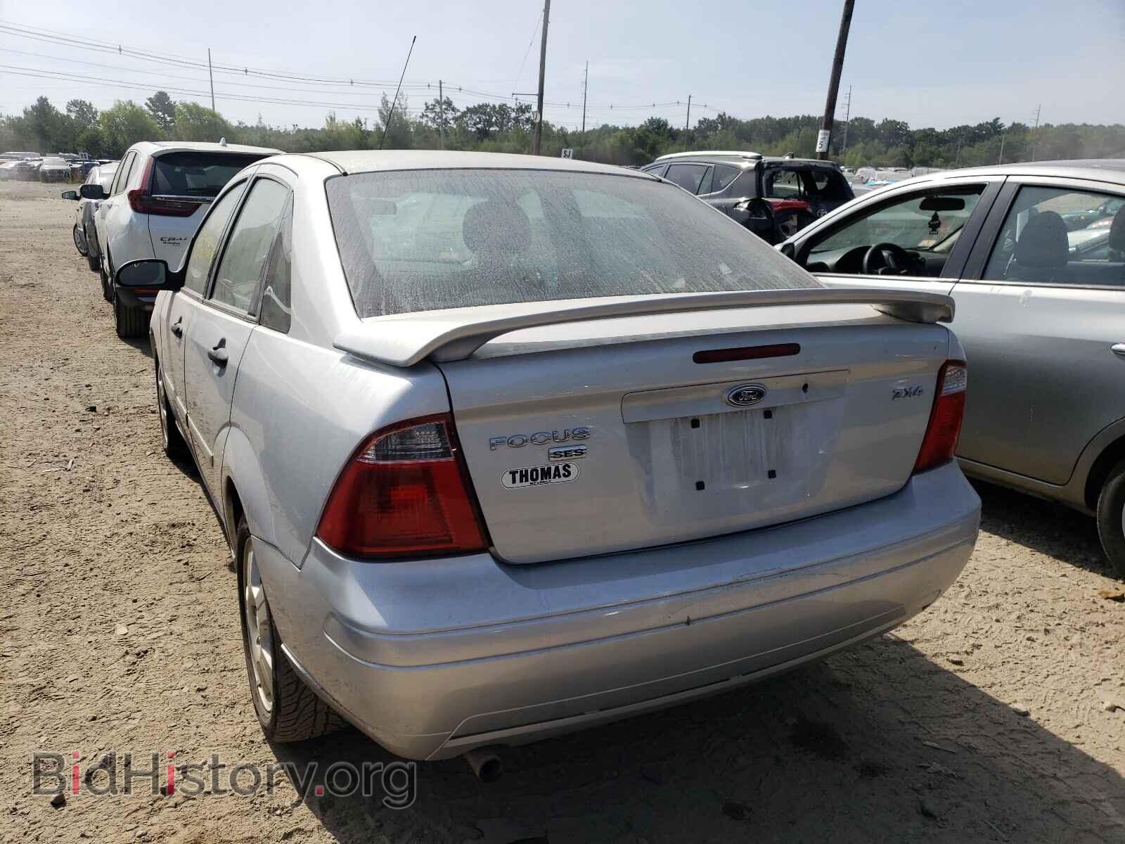2006 FORD FOCUS - VIN: 1FAHP34N16W136736 - Фото 3