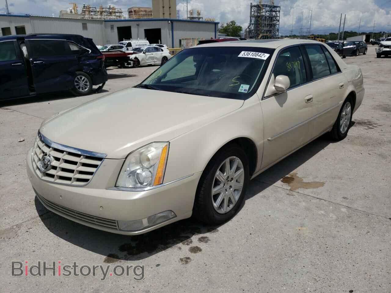2011 CADILLAC DTS - VIN: 1G6KH5E68BU151324 - Фото 2