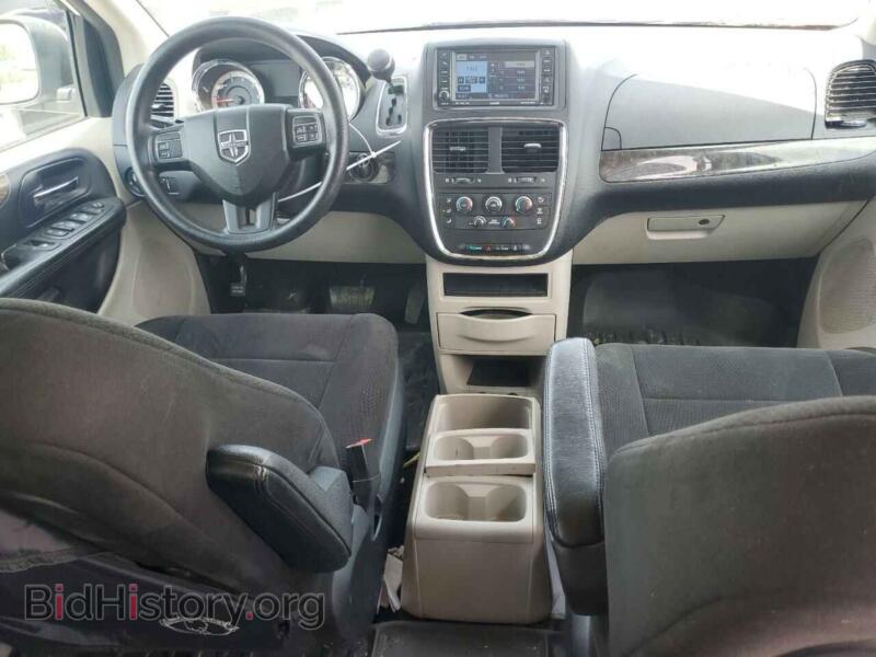 2011 Dodge CARAVAN (VIN 2D4RN3DG0BR739253) — photo 8 of 13