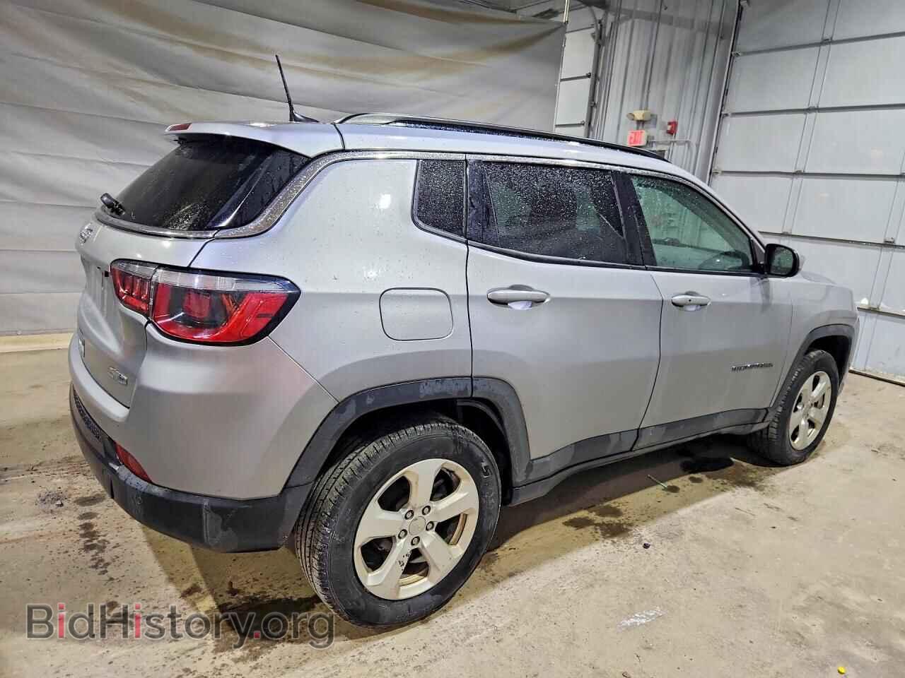 2018 JEEP COMPASS - VIN: 3C4NJDBB4JT331502 - Фото 3