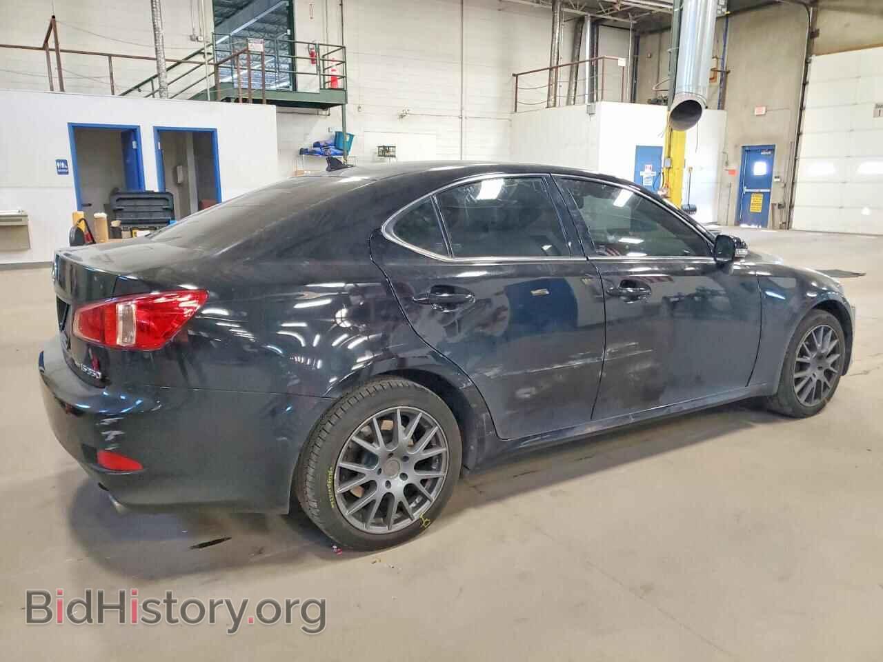 2011 LEXUS IS - VIN: JTHCE5C23B5001656 - Photo 3