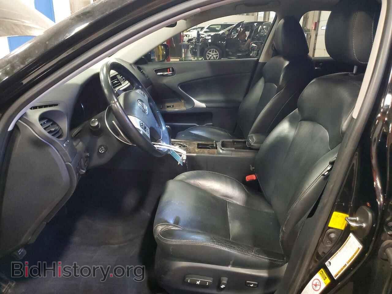 2011 LEXUS IS - VIN: JTHCE5C23B5001656 - Photo 7