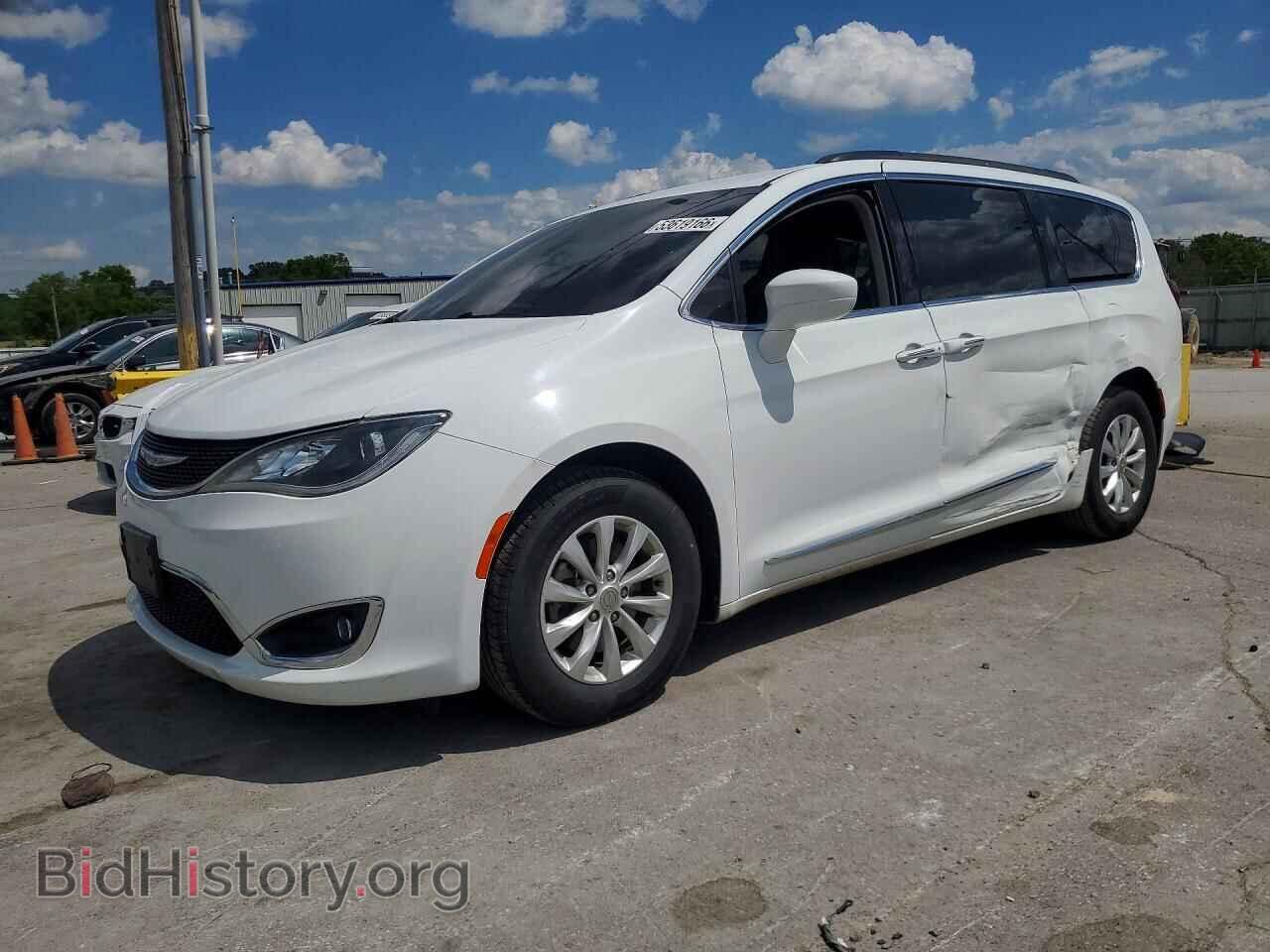 Photo 2C4RC1BG7HR795807 - CHRYSLER All Models 2017