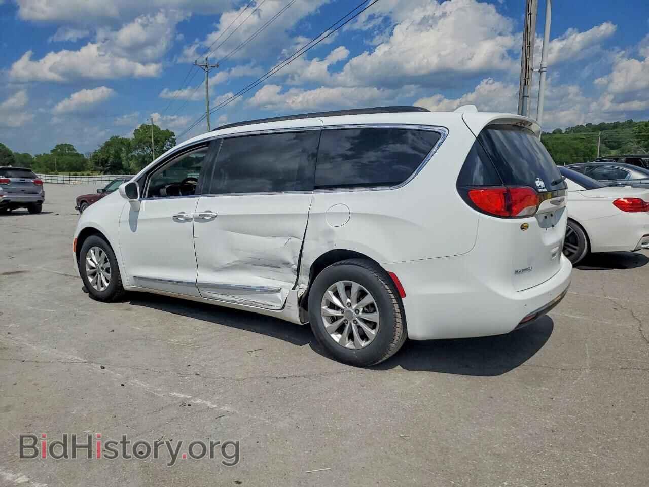 2017 CHRYSLER All Models - VIN: 2C4RC1BG7HR795807 - Photo 2