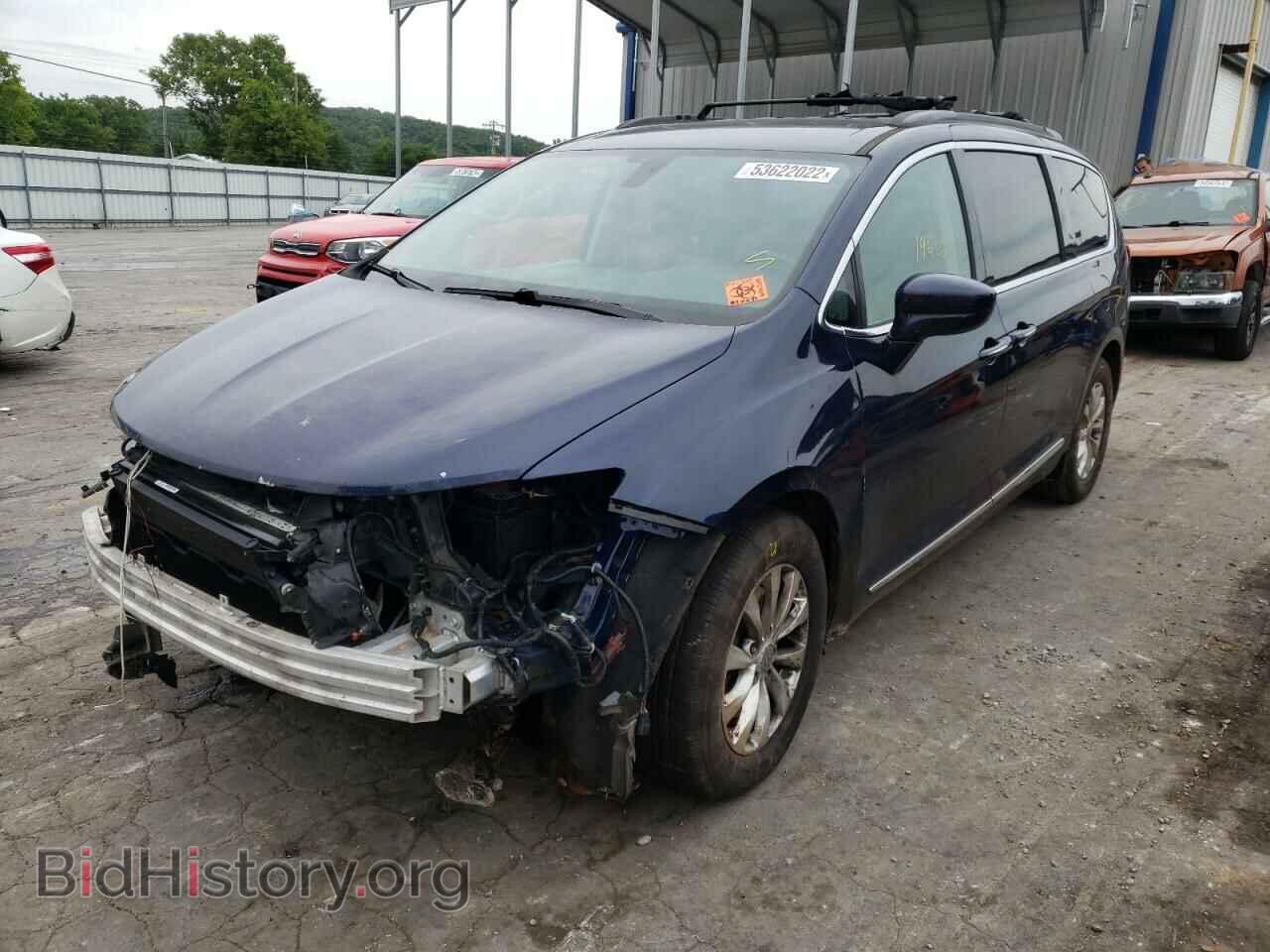 2017 CHRYSLER PACIFICA - VIN: 2C4RC1BG1HR747283 - Photo 2