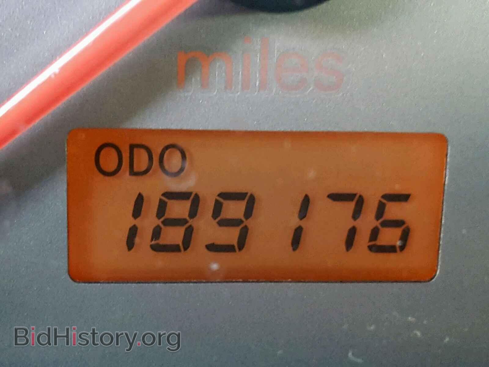 2002 MITSUBISHI ECLIPSE - VIN: 4A3AC44G62E011761 - Photo 8