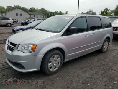 2011 Dodge CARAVAN Express, серебристый — VIN 2D4RN4DG5BR674440, Copart