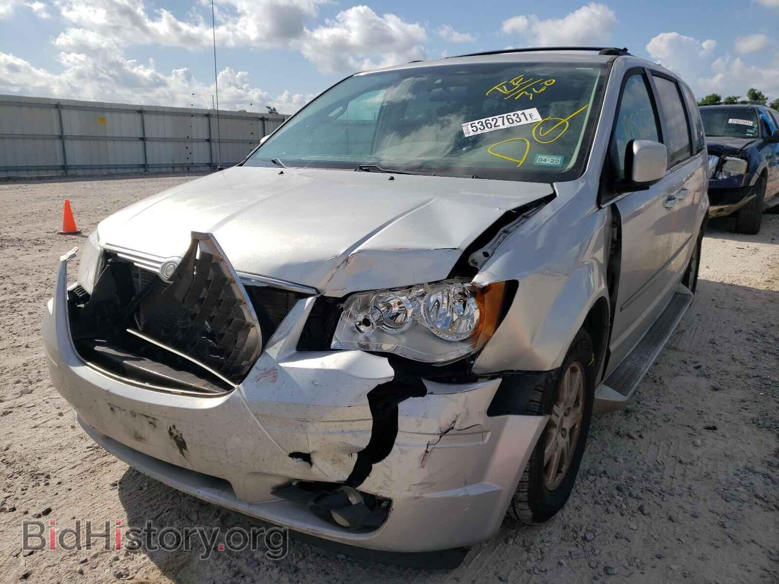 2009 CHRYSLER MINIVAN - VIN: 2A8HR54139R635377 - Фото 2