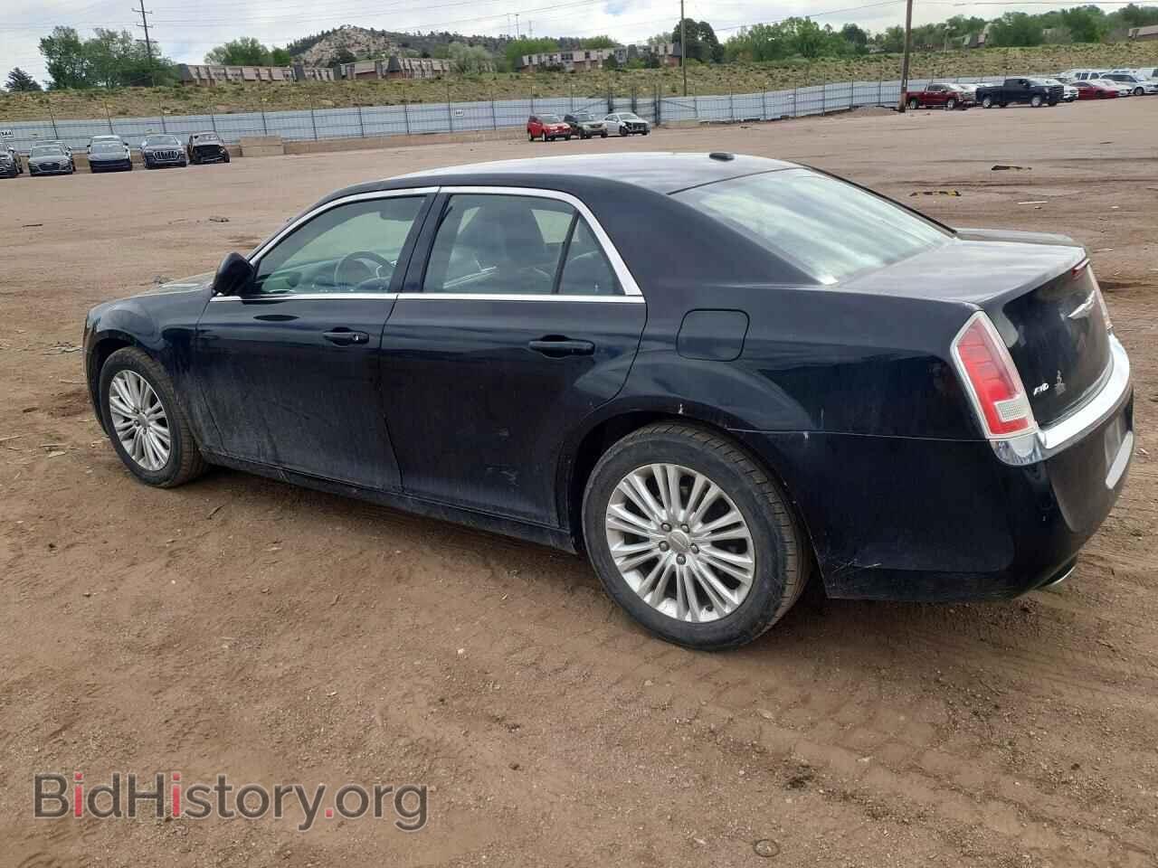 2014 CHRYSLER 300 - VIN: 2C3CCARG3EH345878 - Фото 2