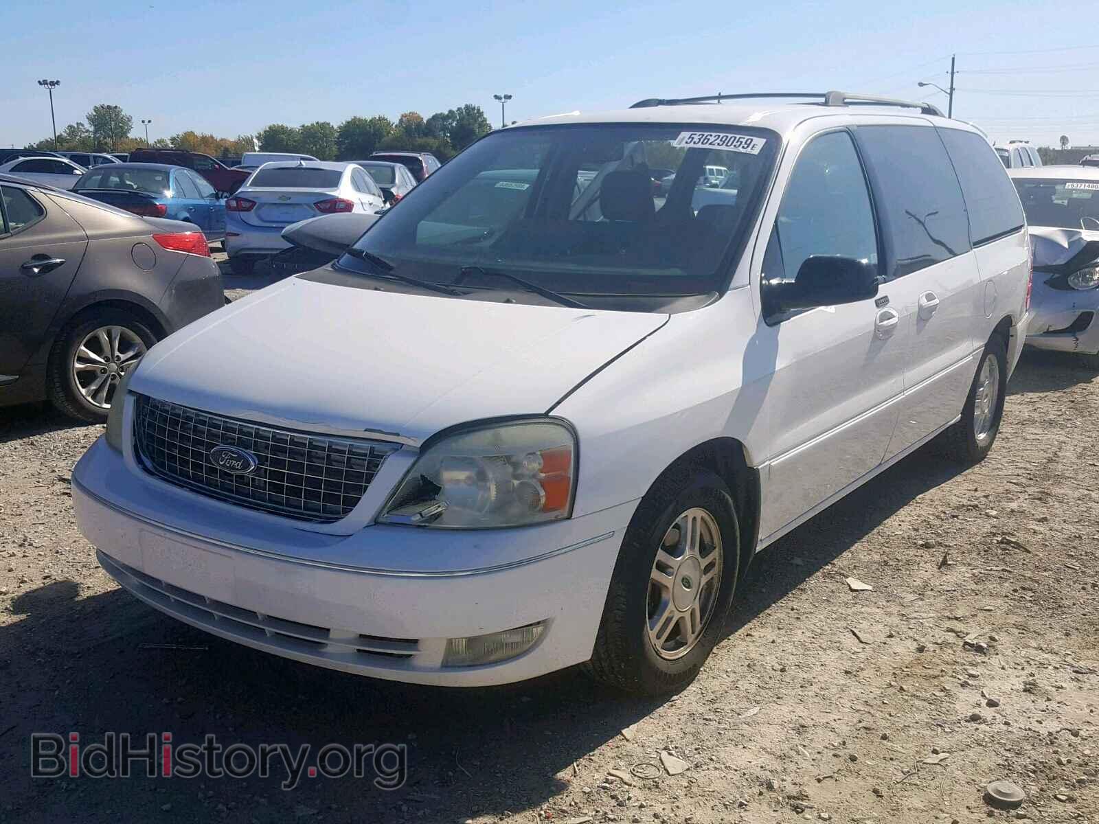 2006 FORD FREESTAR - VIN: 2FMDA52256BA06597 - Фото 2