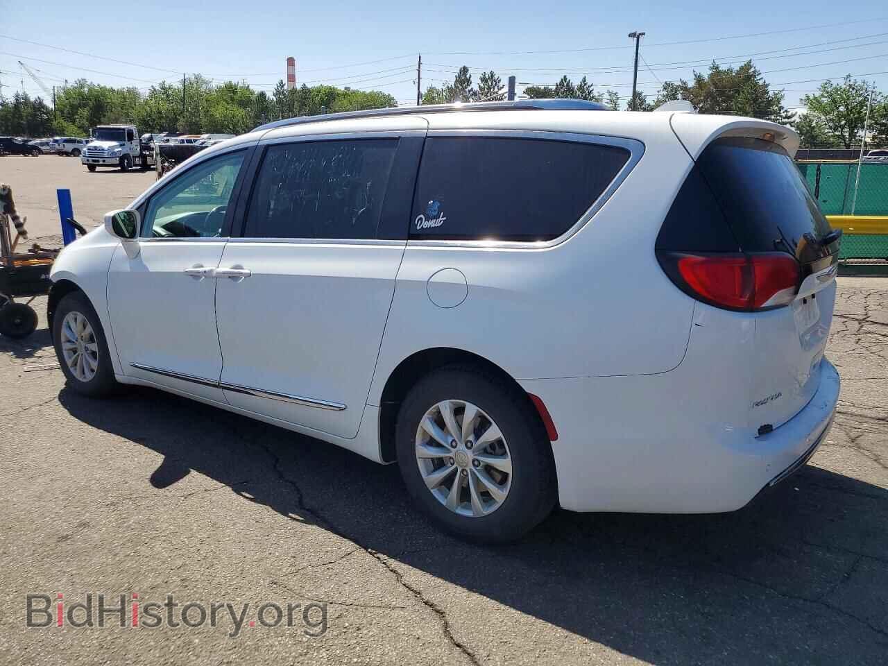 2019 CHRYSLER PACIFICA - VIN: 2C4RC1BG1KR561444 - Фото 2