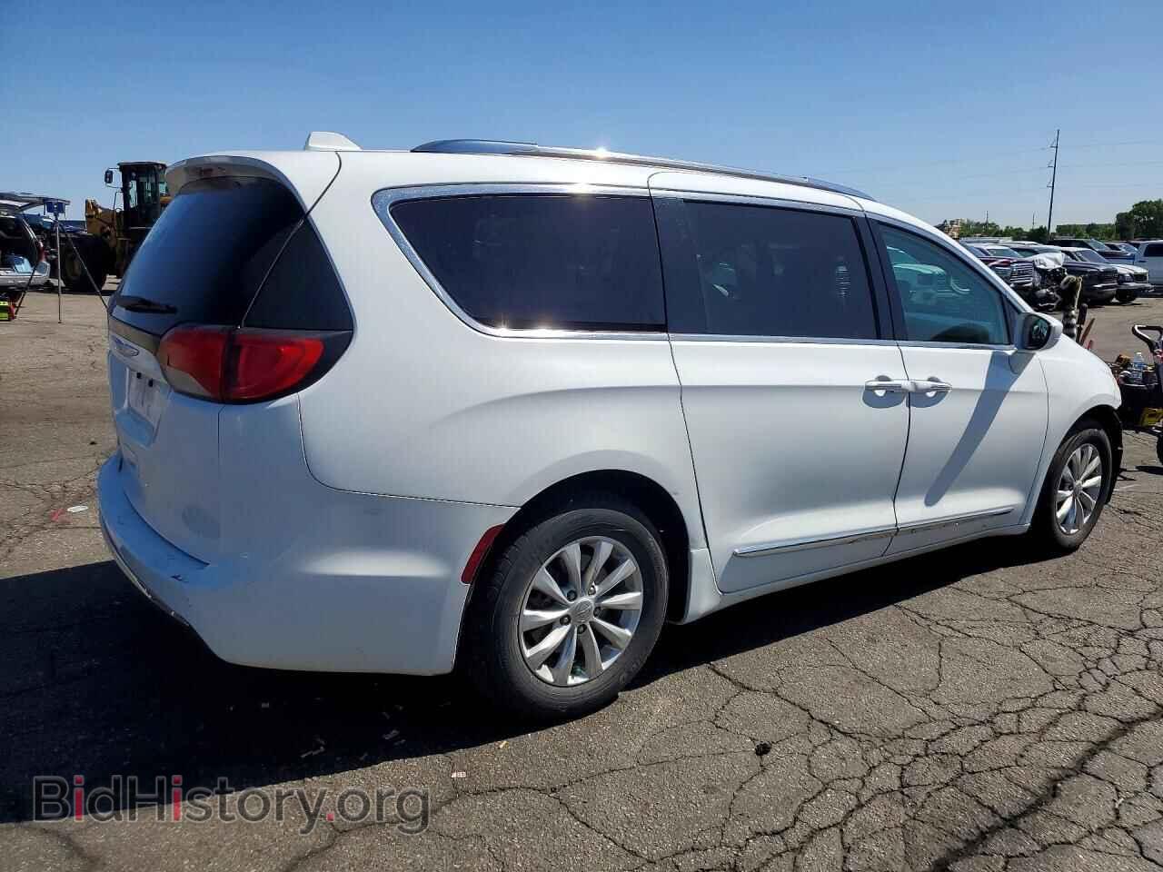 2019 CHRYSLER PACIFICA - VIN: 2C4RC1BG1KR561444 - Фото 3
